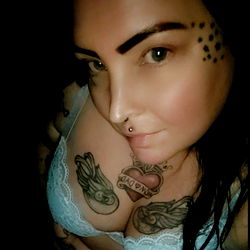 Myztica - Female Model from Sweden