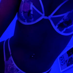 Ashley Anderson photo