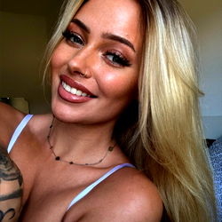 Model Ivy Anderson - OnlyFans