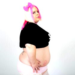 Acinonyx Rex, OnlyFans Model in Acrobatic Pose