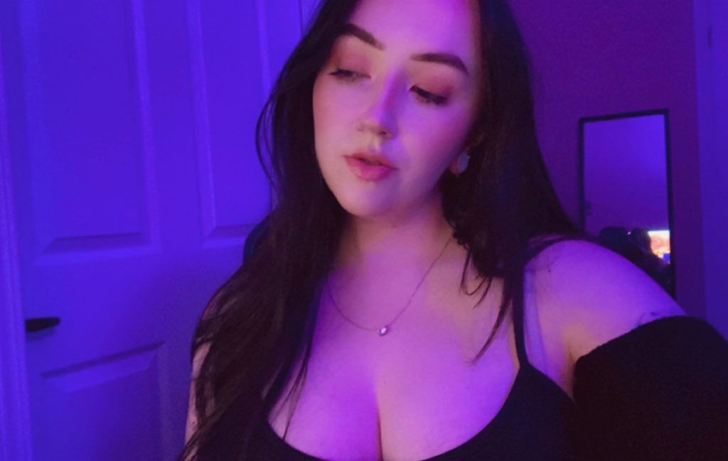 Goddess Amanda ☀️ photo