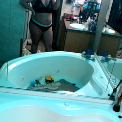 Model A_Swizz in Bathroom