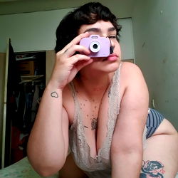 (VAN)detta🐦‍🔥☣️🧨🍒❤️‍🔥🫦 photo