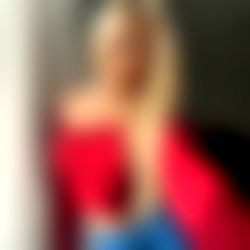 Your Mistress Arinaโ๏ธ๐ Kneel.Obey.Worship photo