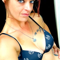 AllieKat18 - Onlyfans Model in Riveting Shoot