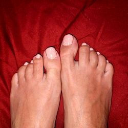 Beautiful Feet of Aistra