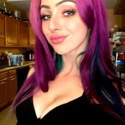 Aria 😈, OnlyFans Model