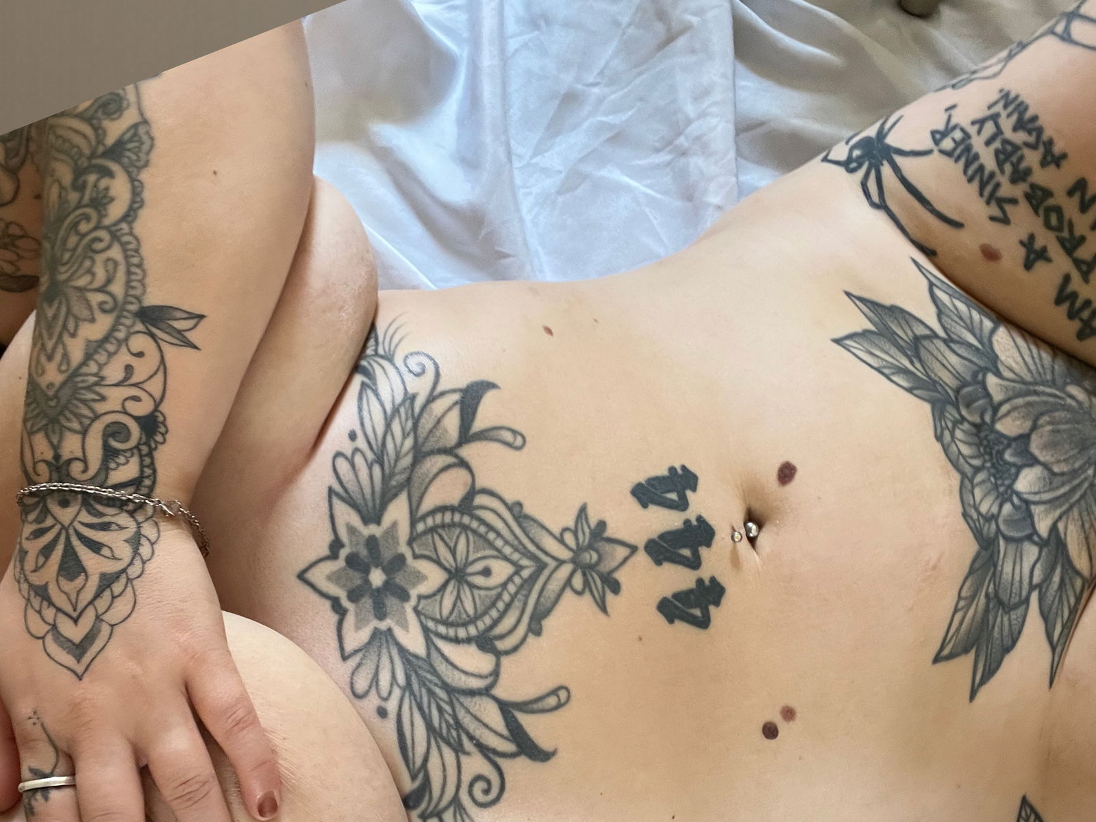 Crystal ✨ 70% SALE 🤍🩵 photo