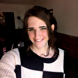 Cira Bun, a young adult female, capturing her cheerful personality