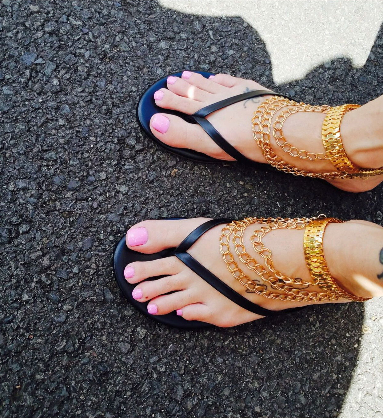 Sexy Latina Feet photo