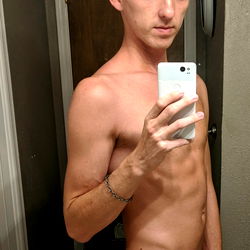 Auxxx 👁️💚🧡👁️ photo