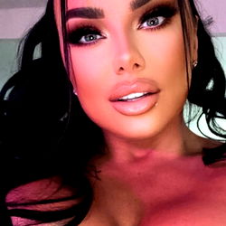 Bosnianbeautyy4U | A Model for the OnlyFans Platform