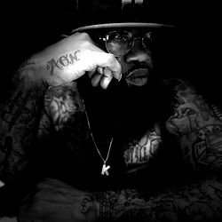 Contemplative Hip Hop Artist Dabedroombandit in Onlyfans