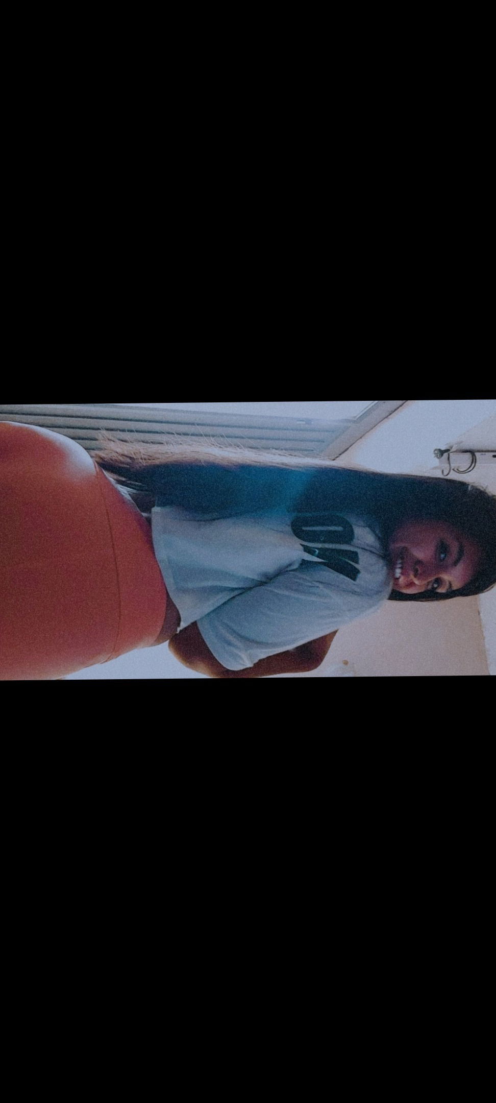 YOUR BRUNETTE (tu morenita) photo