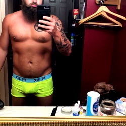 Aaron: Onlyfans Model, Ohio