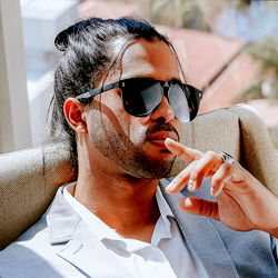 Luciano Estevan - OnlyFans Model | Relaxed Poses and High Energy