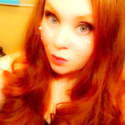 Redbombshell - Onlyfans Model