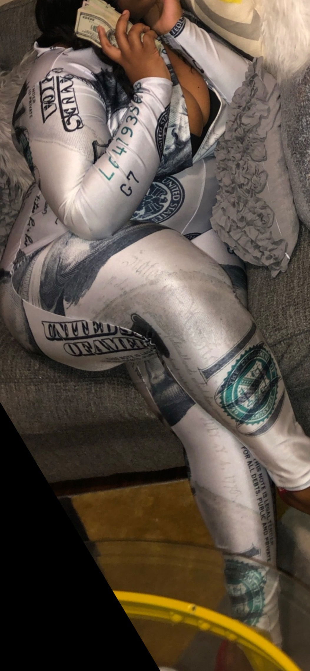 Pretty &amp; Bigg photo