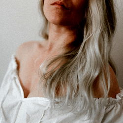 Model Photo with Onlyfans Model AvA