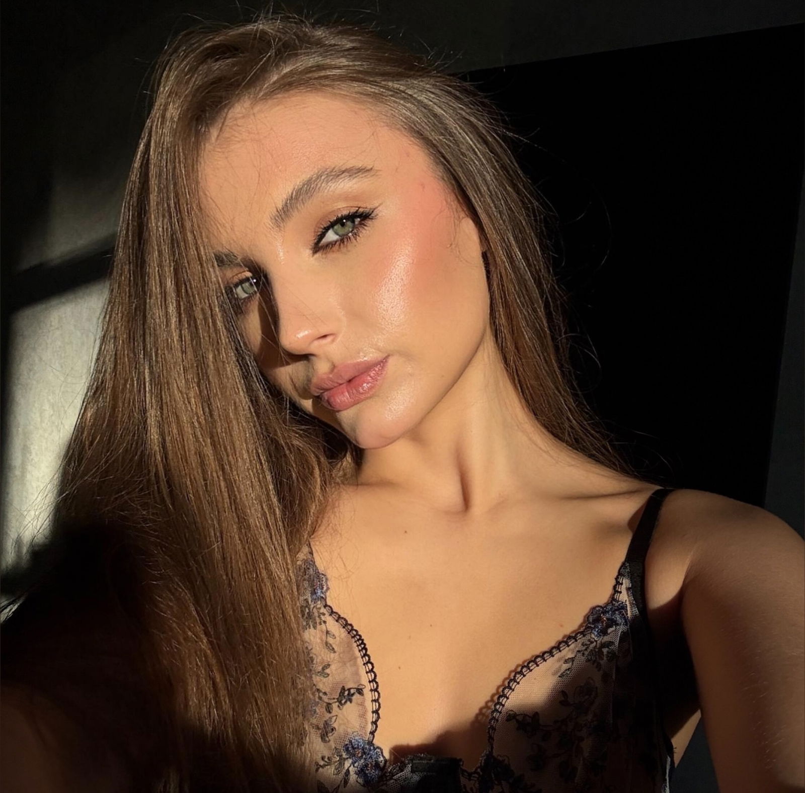 𝙹𝚊𝚗𝚎 𝚂𝚑𝚊𝚢𝚜 ❄️ photo