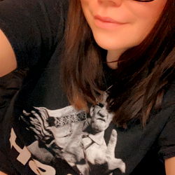 PrincessGoodGirl21 Takes a Selfie