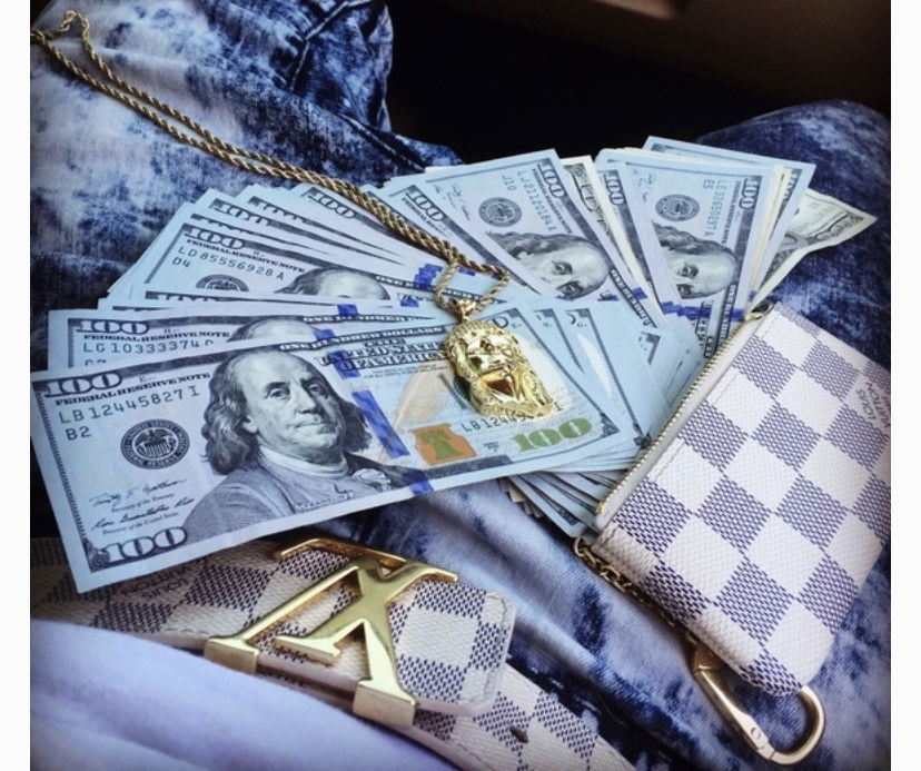 S.U.B.S.C.R.I.B.E. 🖤 photo