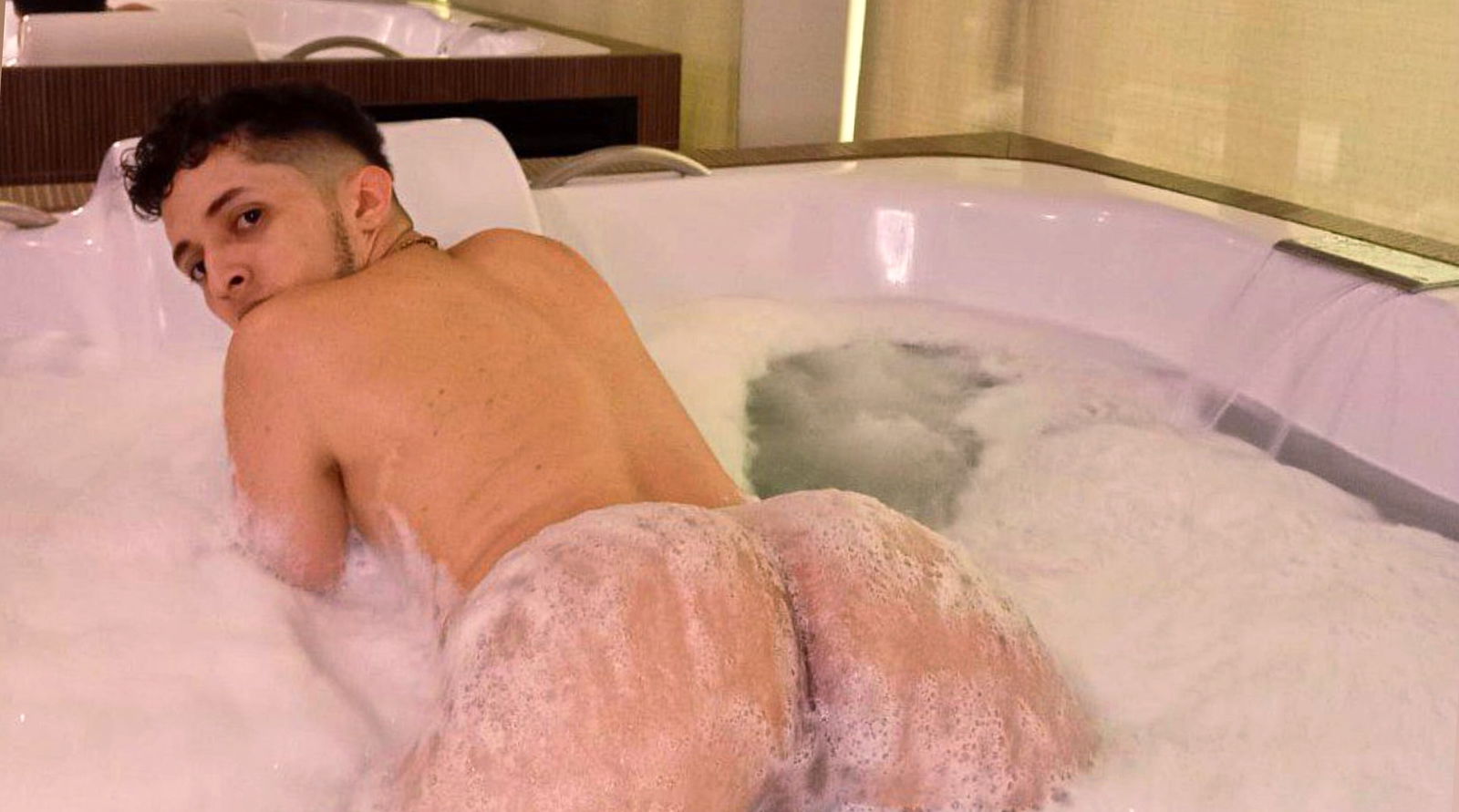 Dime Papi 🍑🇻🇪 photo