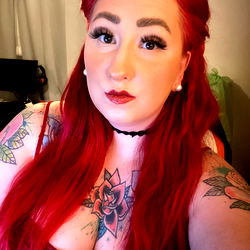 Awtosmisto: Red-Haired OnlyFans Model