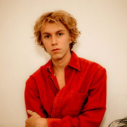 Clyde: The Serene Shirtless Shoot