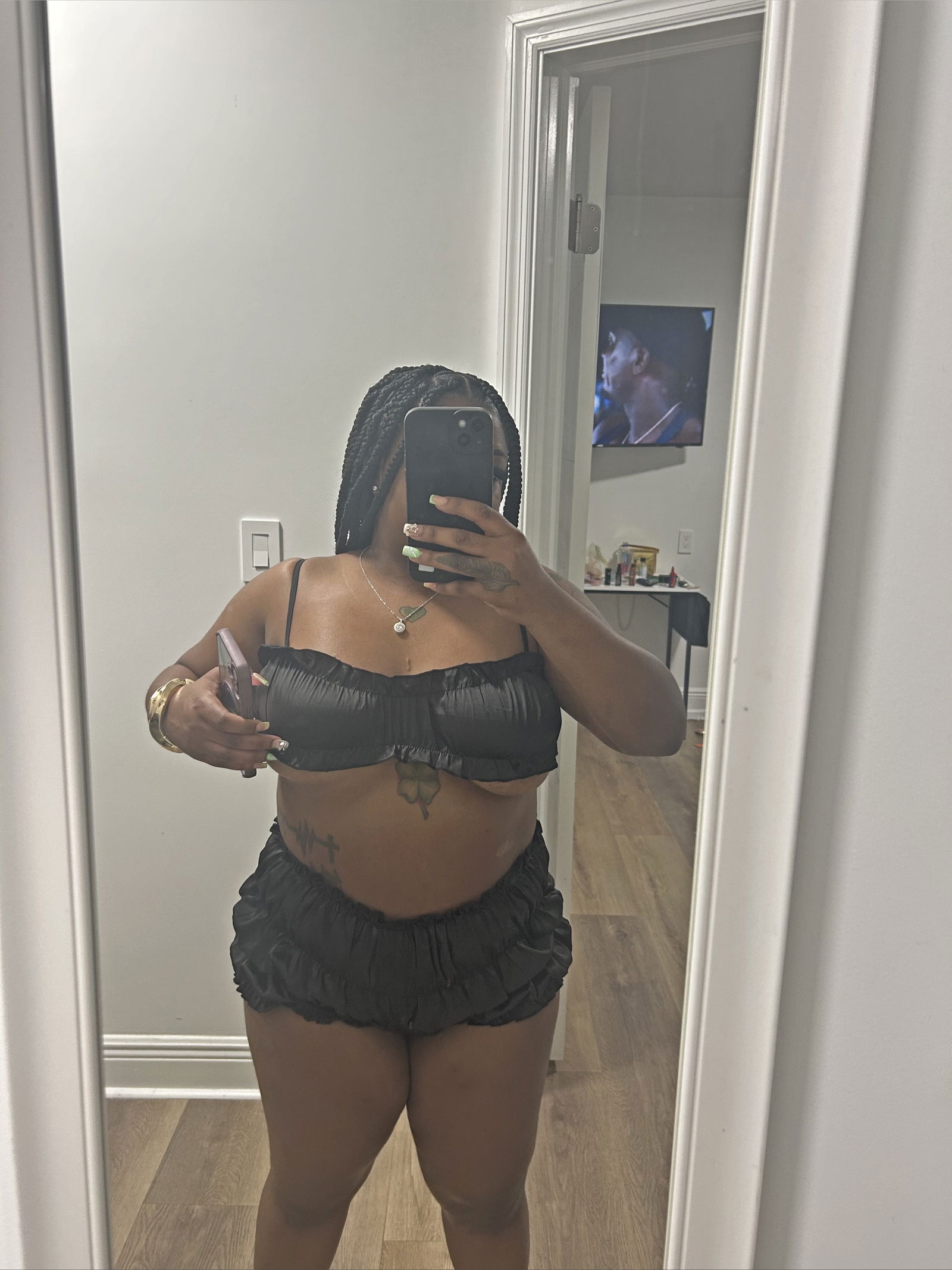 𝓒𝓱𝓮𝓬𝓴 𝓓𝓜 ♡ photo