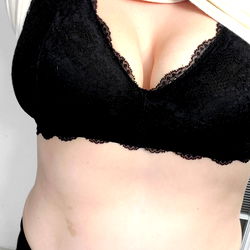 Alice McGee, OnlyFans Model, Texas