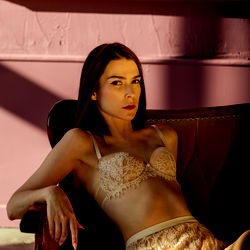 Wow Alice in a Lounge