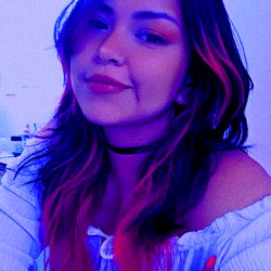 Perla GL - Model Photo