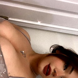 Onlyfans Model Cassia, Striking a Pose