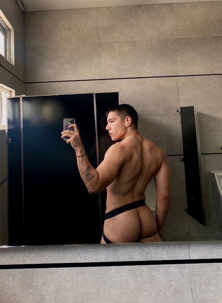 Devil in Disguise photo