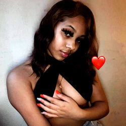 Goddess Yari: Model Photo