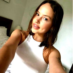 Cutie Pie Arina - OnlyFans Model