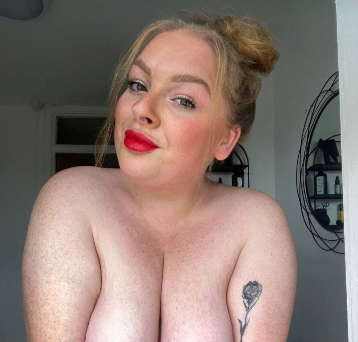 🥳 𝑩𝑬𝑻𝑯 💚 no spam ⚠️ photo