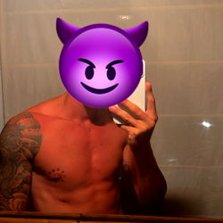 Onlyfans Model Hellboy