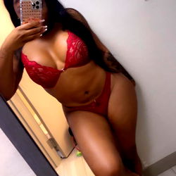 Dream East, Atlanta's Rising Adult Model Star