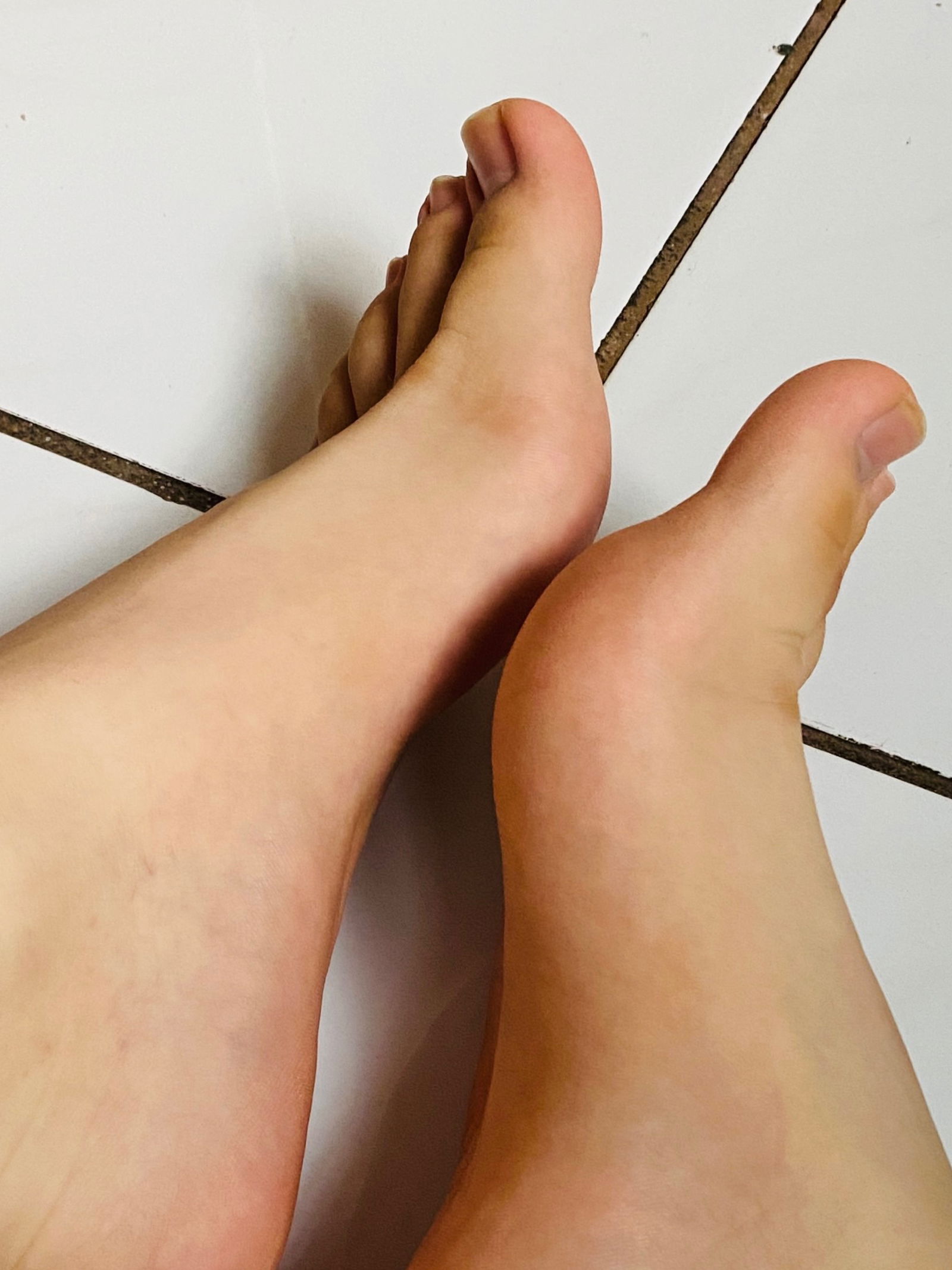 FEET ANDRES FREE photo