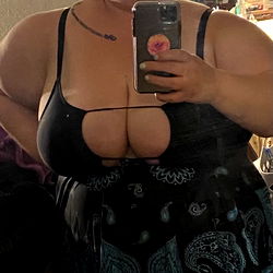 A Model from Michigan Sharing Her Photos