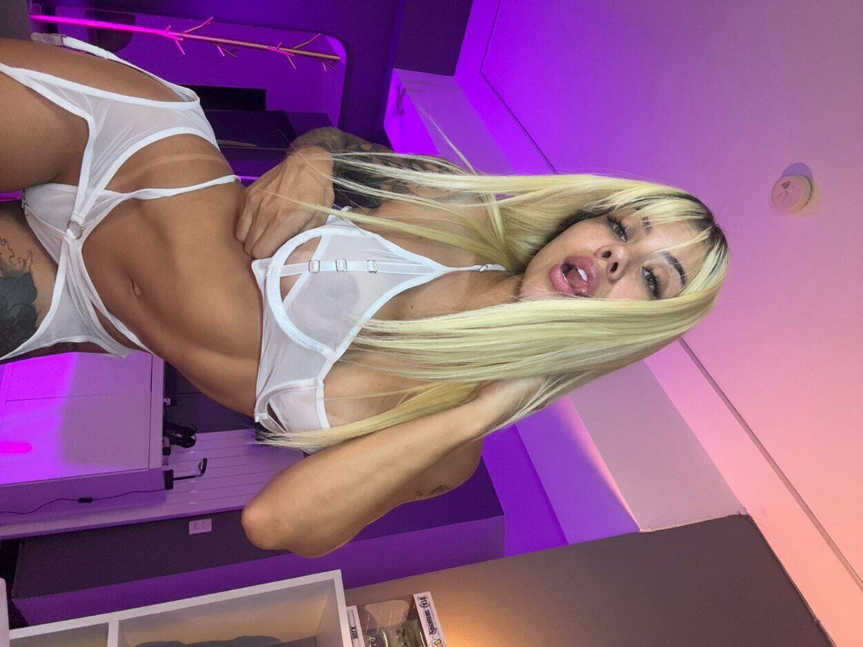 Waifu Cristal💓 photo