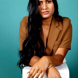 Adri Índia Model Photoshoot