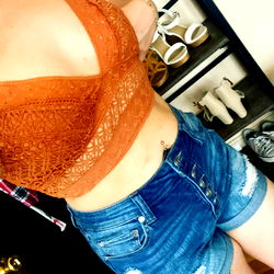 Chicago Model Alice💋 in Off-the-Shoulder Orange Top