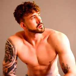 Evan Jordie: A Fitness Icon