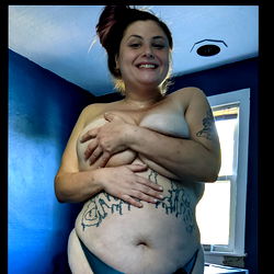 Toned and Tattooed OnlyFans Model Loveblump