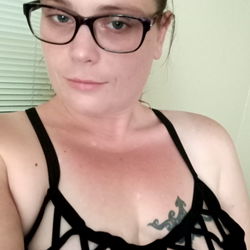 Emily Thrasher, Onlyfans Model - Oregon