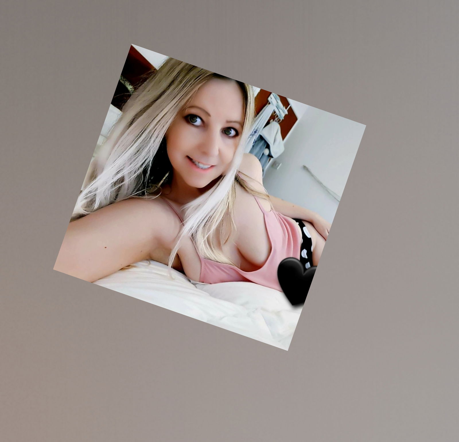 Miss Thomson 🍑🍑 photo