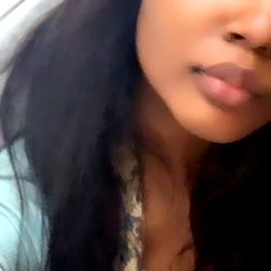 OnlyFans Model Ariana Mariah in the Spotlight